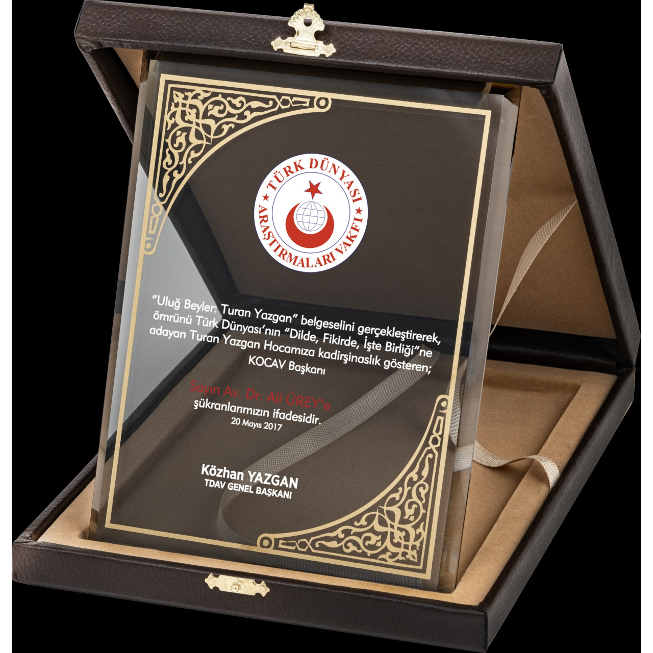 PB2011 Altın Yaldız Kristal Plaket
