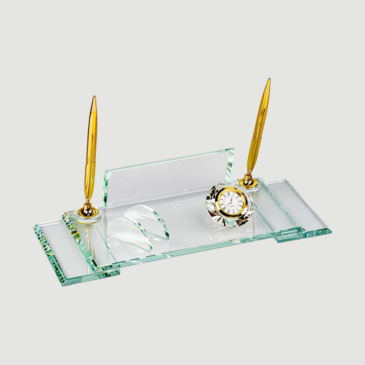 505 Kristal Cam Masa İsimliği