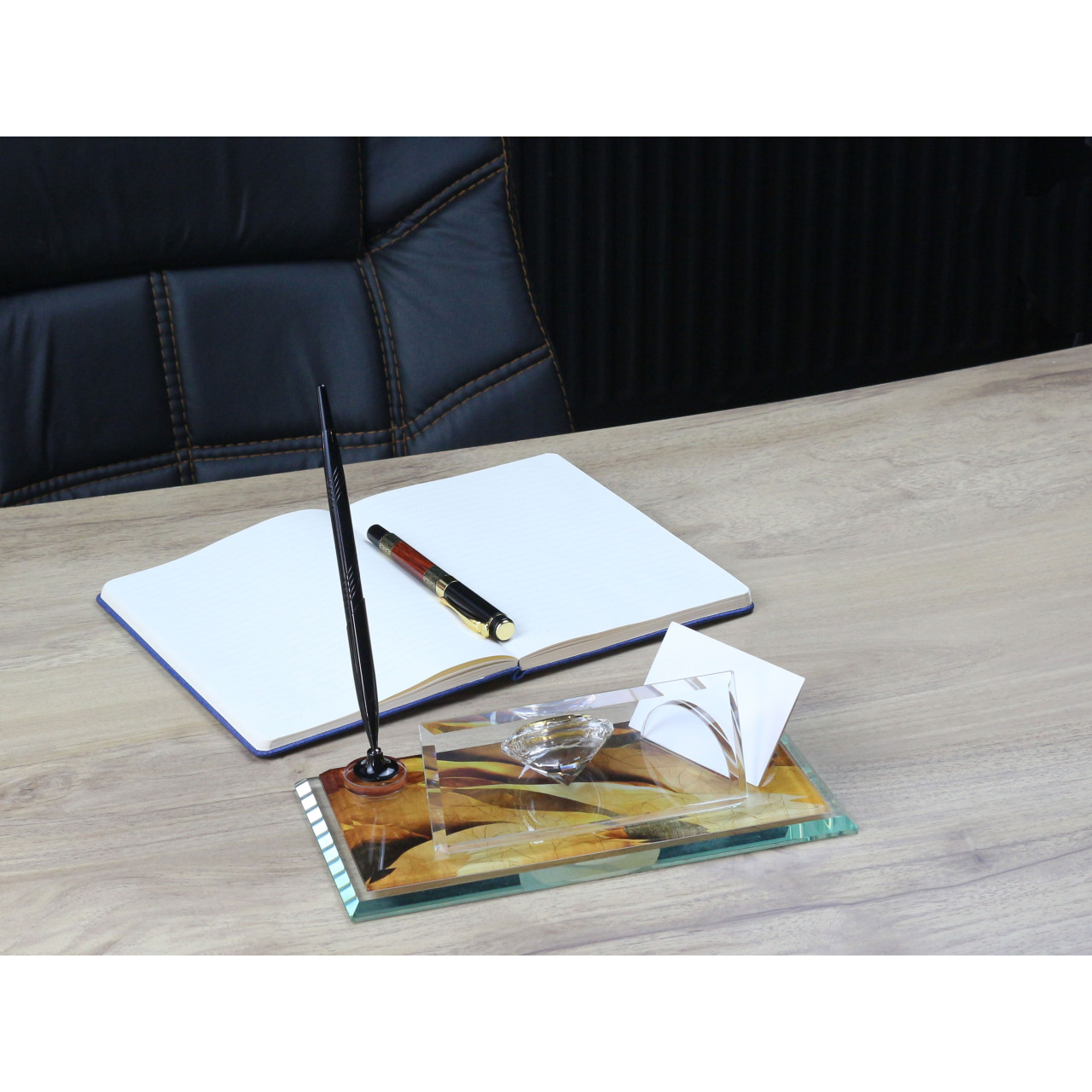 463 Kristal Cam Masa İsimliği