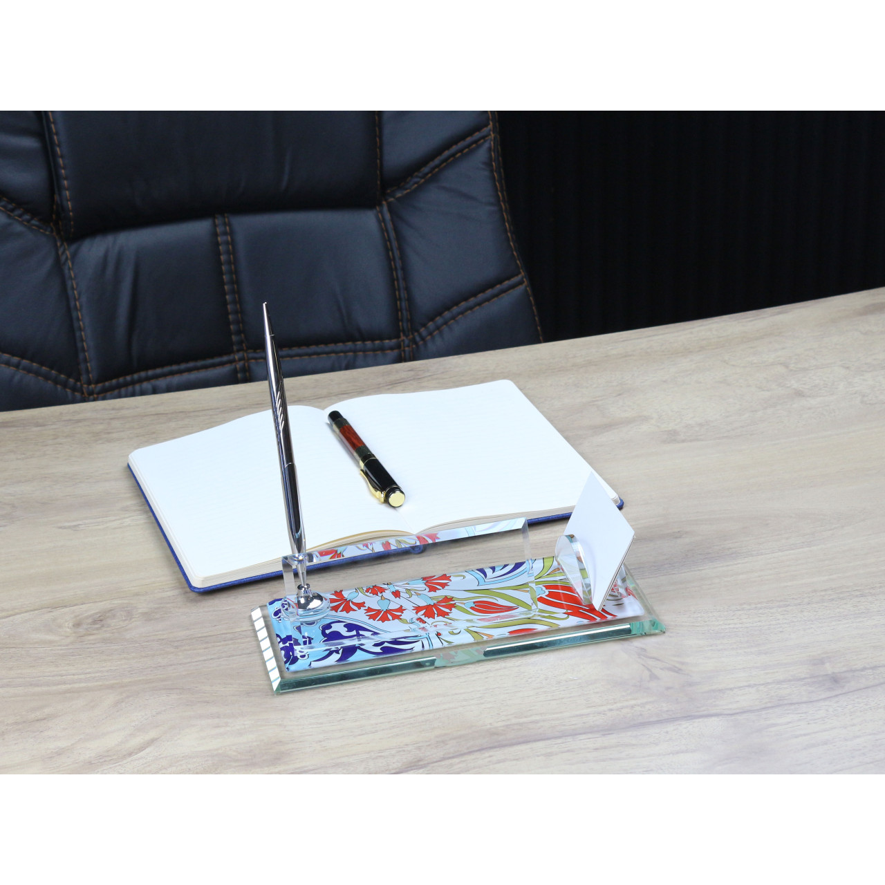 482 Kristal Cam Masa İsimliği